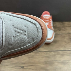 Louis Vuitton Trail Sneaker na internet