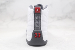 Jordan 12 Retro White Dark Grey na internet