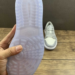 Imagem do Jordan 1 Retro Low Golf Wolf Grey
