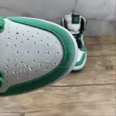 Jordan 1 High Zoom Air CMFT Stadium Green na internet