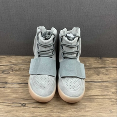 Imagem do adidas Yeezy Boost 750 Light Grey