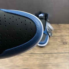 Jordan 1 Retro High OG Dark Marina Blue na internet