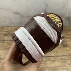 Nike SB Dunk Low Supreme Stars Barkroot Brown - loja online