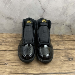 Imagem do Jordan 1 Retro High Black Metallic Gold