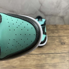 Nike Dunk SB Low Diamond Supply Co. "Tiffany" na internet