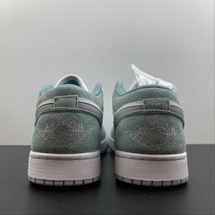 Jordan 1 Low New Emerald - Born Sneakers