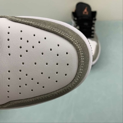 Jordan 1 Low SE Flight Club - Born Sneakers