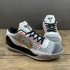 Nike Kobe 9 Low Elite Gold Fundamentals na internet