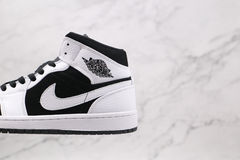 Jordan 1 Mid White Black
