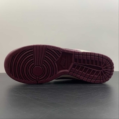 Nike Dunk Low WMNS Valentine's Day na internet