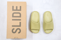 Imagem do Yeezy Slide Resin
