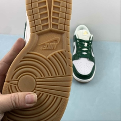 Imagem do Nike Dunk Low Green Ostrich Gum