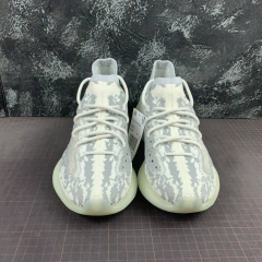 Imagem do Adidas Yeezy Boost 380 Alien