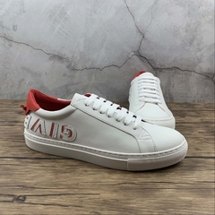 Sneaker Givenchy na internet