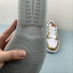 Imagem do Jordan 1 Retro Low OG Year of the Dragon
