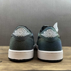 Jordan 1 Low Chameleon - Born Sneakers