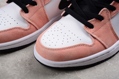 Jordan 1 Mid SE Flight Club na internet