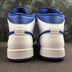 Jordan 1 Mid Hyper Royal - Born Sneakers