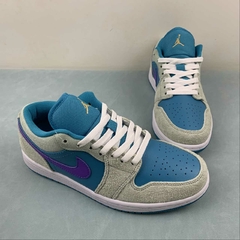 Jordan 1 Low SE Aquatone Concord Light Bone na internet