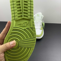 Imagem do Jordan 1 Mid Green Python