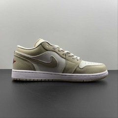 Jordan 1 Low SE Sail Rattan University Red - comprar online