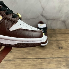 Nike SB Dunk Low Supreme Stars Barkroot Brown - comprar online