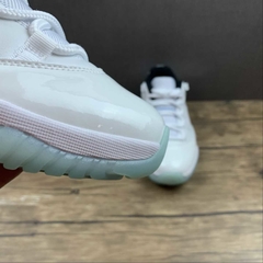 Jordan 11 Retro Low Legend Blue - comprar online