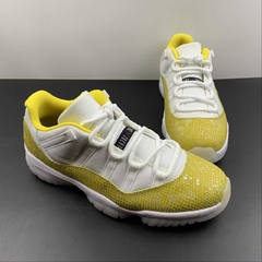 Jordan 11 Retro Low Tour Yellow Snakeskin na internet