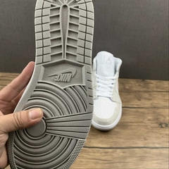Imagem do Jordan 1 Mid SE Light Iron Ore