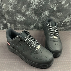 Nike Air Force 1 Low Supreme Black na internet