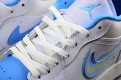 Jordan 1 Low SE Just Skate University Blue - Born Sneakers