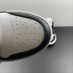Jordan 1 Low Panda na internet