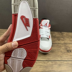 Imagem do Jordan 4 Retro Fire Red