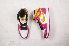 Jordan 1 Mid Dia de los Muertos na internet