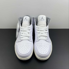 Imagem do Jordan 1 Mid Neutral Grey
