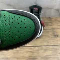 Jordan 1 Retro High Pine Green Black na internet