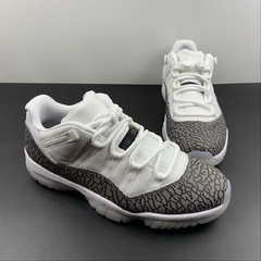 Jordan 11 Low Cement Grey na internet