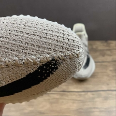 adidas Yeezy Boost 350 V2 Beige Black na internet