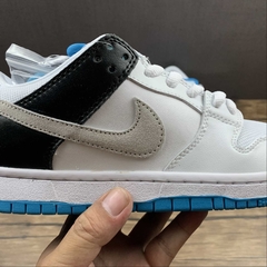 Nike Dunk Low Laser Blue - Born Sneakers