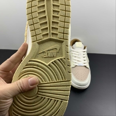 Imagem do Nike Dunk Low Retro PRM Year of the Rabbit Fossil Stone