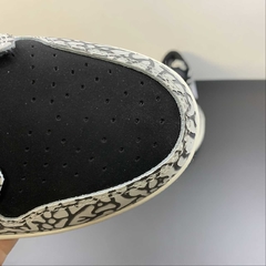 Jordan 1 Retro Low OG Black Cement na internet
