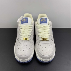 Imagem do Nike Air Force 1 07 Low Suede Light Grey Blue