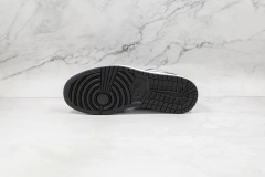 Imagem do Jordan 1 Low Black White Grey