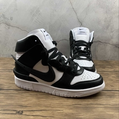 Nike Dunk High Ambush Black White na internet