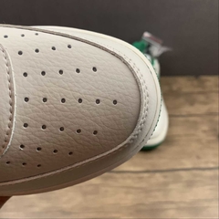 Nike Air Force 1 `07 Low White Green na internet