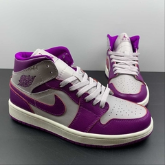 Jordan 1 Mid Magenta na internet