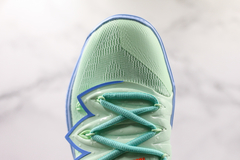 Imagem do Nike Kyrie 5 SpongeBob Squidward