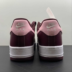Nike Air Force 1 Low '07 Valentine’s Day - Born Sneakers