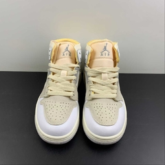 Imagem do Jordan 1 Mid SE Craft Inside Out White Grey