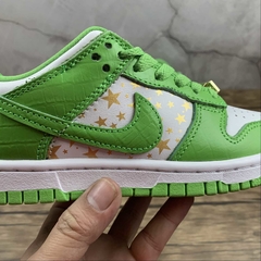 Nike SB Dunk Low Supreme Stars Mean Green - Born Sneakers